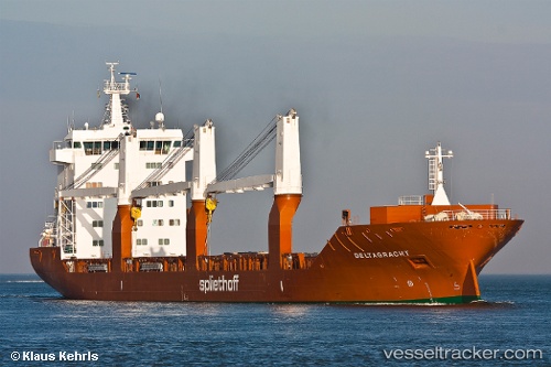 porta yates M/S Deltagracht en tahiti polinesia papeete