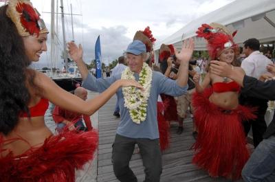 bienvenida polinesia recepcion turistas polinesia tahiti papeete bora bora moorea huahine raiatea